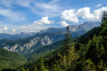 Fototapeta na wymiar Panorama Wettersteingebirge