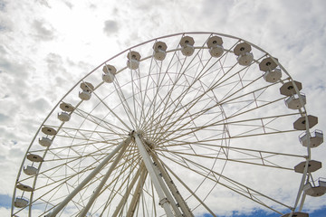 White Ferris wheel