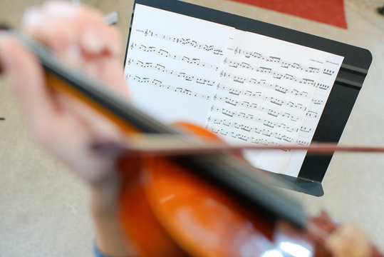 Violin lesson