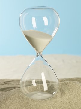 Modern hourglass