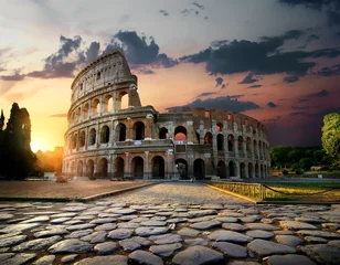 Fotobehang Rudnes Zonlicht op Colosseum