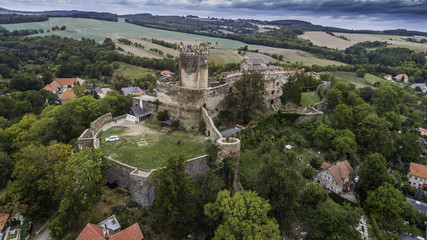 Fototapeta na wymiar Bolków panorama na zamek i miasto z lotu ptaka