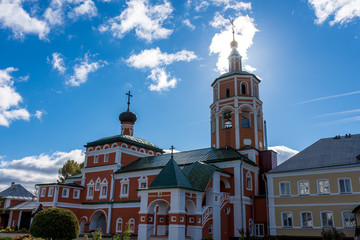 Fototapeta na wymiar Vyazemsky Ioanno-Predtechensky monastery. Church. Autumn day in Russia