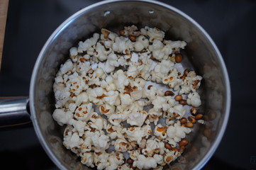 popcorn, pop,corn,popcorn süss,popcorn karamell,popcorn chio,popcornsalzig,temperatur,popcorn amerikanisch,popcorn kino,cinema,popcorn party,popcorn zu hause gemacht,
