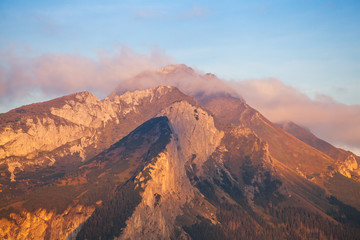 Fototapeta na wymiar Fall in High Tatras at susnet