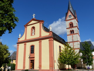 Pfarrkirche in Nieder-Olm / Rheinhessen