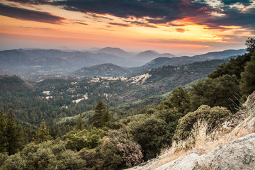  Sunset just outside of King’s Canyon National Park in California with view of landscape