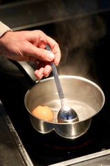 Fototapeta na wymiar Eier kochen