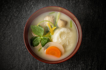 お雑煮　miso soup with rice cakes and vegetables