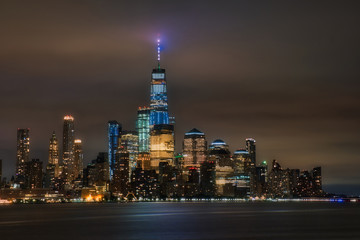 Fototapeta premium Manhattan Skyline ,waterfront and skyline viewed from the Hudson River Hoboken NJ