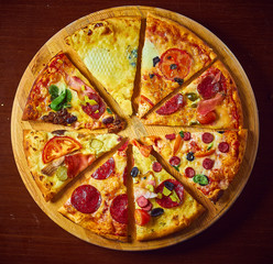 Pizza Assorted pieces