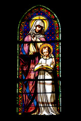 Saumur. Vitrail de l'&eacute;glise Notre-Dame de Nantilly. Maine et Loire. Pays de Loire