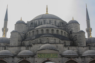 Fototapeta na wymiar Blue mosque in istanbul - Turkey