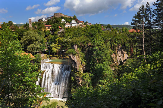 Jajce Bilder Durchsuchen 1,340 Archivfotos, und Videos