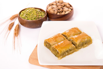 portion baklava on service plate