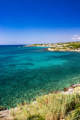 Fototapeta na wymiar beautiful view of the turquoise sea in Santa Maria di Leuca