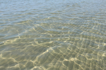 acqua limpida e trasparente nel Mare Adriatico