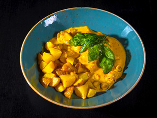 Chicken Fillet Testa Rosso With Baby Potatoes