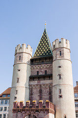 Obraz premium Basel, Spalentor, Stadttor, Stadt, Altstadt, Altstadthäuser, Grossbasel, Basel-Stadt, Petersplatz, Stadtmauer, Stadtrundgang, Schweiz