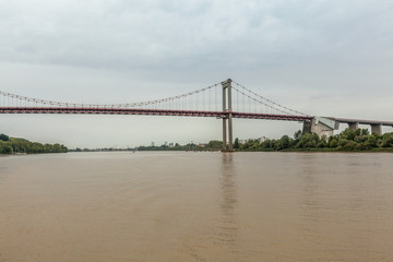 Fototapeta na wymiar Pont sur la Garonne