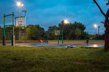 Obraz premium Rainy Court