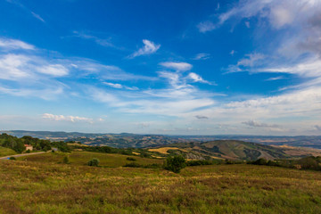 Fototapeta premium Fields and hills of Tuscany, Italy