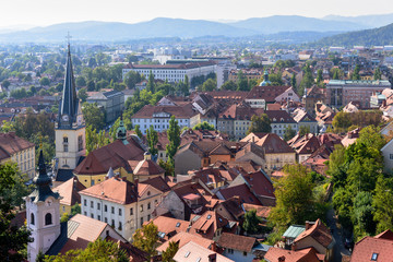 Fototapeta na wymiar Old Town Ljubljana viewed from Castle Hill, Slovenia