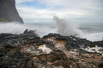 Stürmische Küste auf Madeira; Portugal; Europa