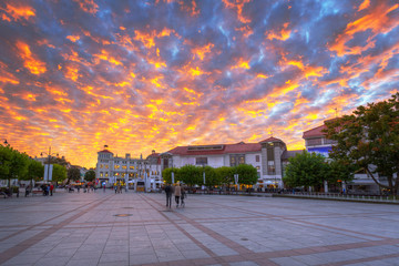 Idyllic scenery of the main square in Sopot city at sunset, Poland - obrazy, fototapety, plakaty