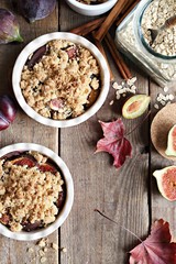 Figs and prunes oatmeal crumble. Overhead view