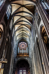 Dans la Cathédrale Notre-Dame-de-l'Assomption à Clermont-Ferrand