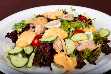 Tuna salad with egg
