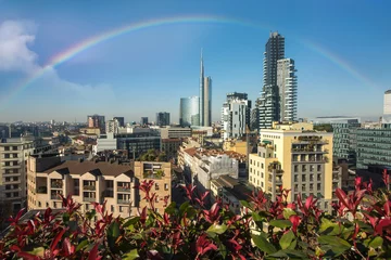 Fototapete Rund Mailand-Skyline mit modernen Wolkenkratzern mit Blumen, Italien © Mariana Ianovska