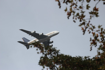 intercontinental flight airplane takeoff