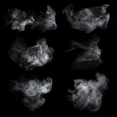 Fotobehang Mist of rook set geïsoleerd op zwarte achtergrond. Witte bewolking, mist of smog achtergrond. © Tryfonov