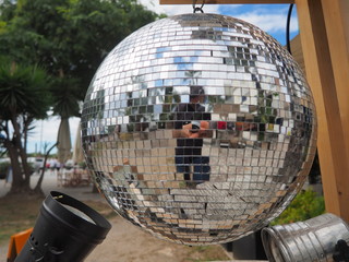Bola de espejos para fiestas