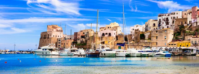 Foto op Canvas Castellammare del Golfo - beautiful coastal town in Sicily. Italy © Freesurf