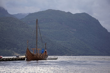 Fototapeta na wymiar Vikinger Boot