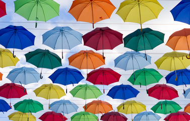 Fototapeta na wymiar many colorful umbrellas