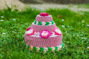 Różowy tort urodzinowy origami 3D