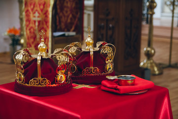 Rings and crowns in the Orthodox Church