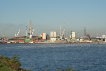 Fototapeta premium Bremen Port vor ships and container vessel also for bulk cargo