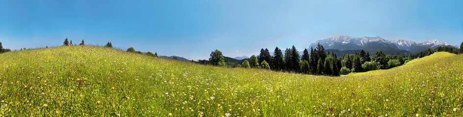 Fototapeta premium Panorama 360 ° Eckbauer z górami Wetterstein