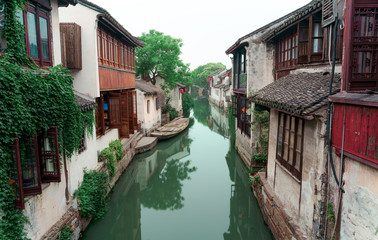 Fototapeta na wymiar canal in the zhouzhuang