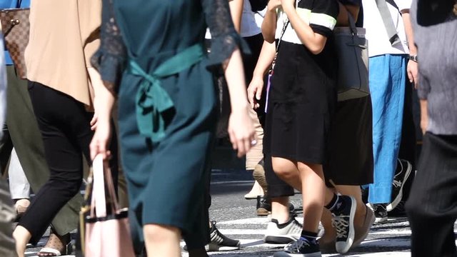 東京・銀座・10月・休日・スーパースローモーション・240fps　和光前