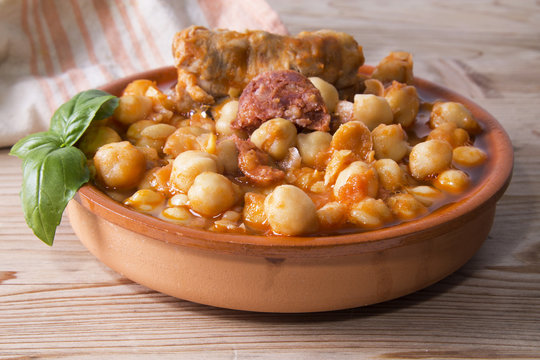 clay casserole with stewed chickpeas