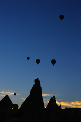Fototapeta na wymiar hot air balloon and cappadocia
