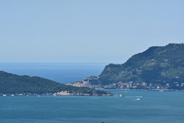 Fototapeta na wymiar Panorama del Mar Ligure dal punto panoramico di Montemarcello, Ameglia, La Spezia, Liguria, Italia