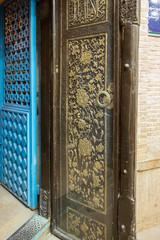 Ali Ibn Hamza Holy Shrine, Doors