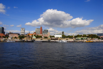 Naklejka premium panorama view on the Landungsbrücken in Hamburg in Germany